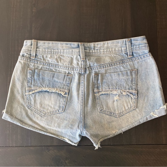distressed denim jean shorts - Picture 2 of 2